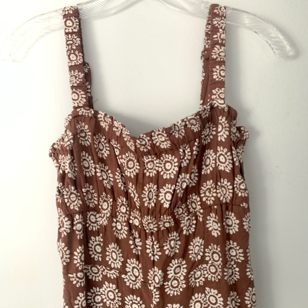 New Urban Outfitters Sleeveless Jumpsuit Small Brown Wide Leg NWT *Small Flaw* - Picture 3 of 16